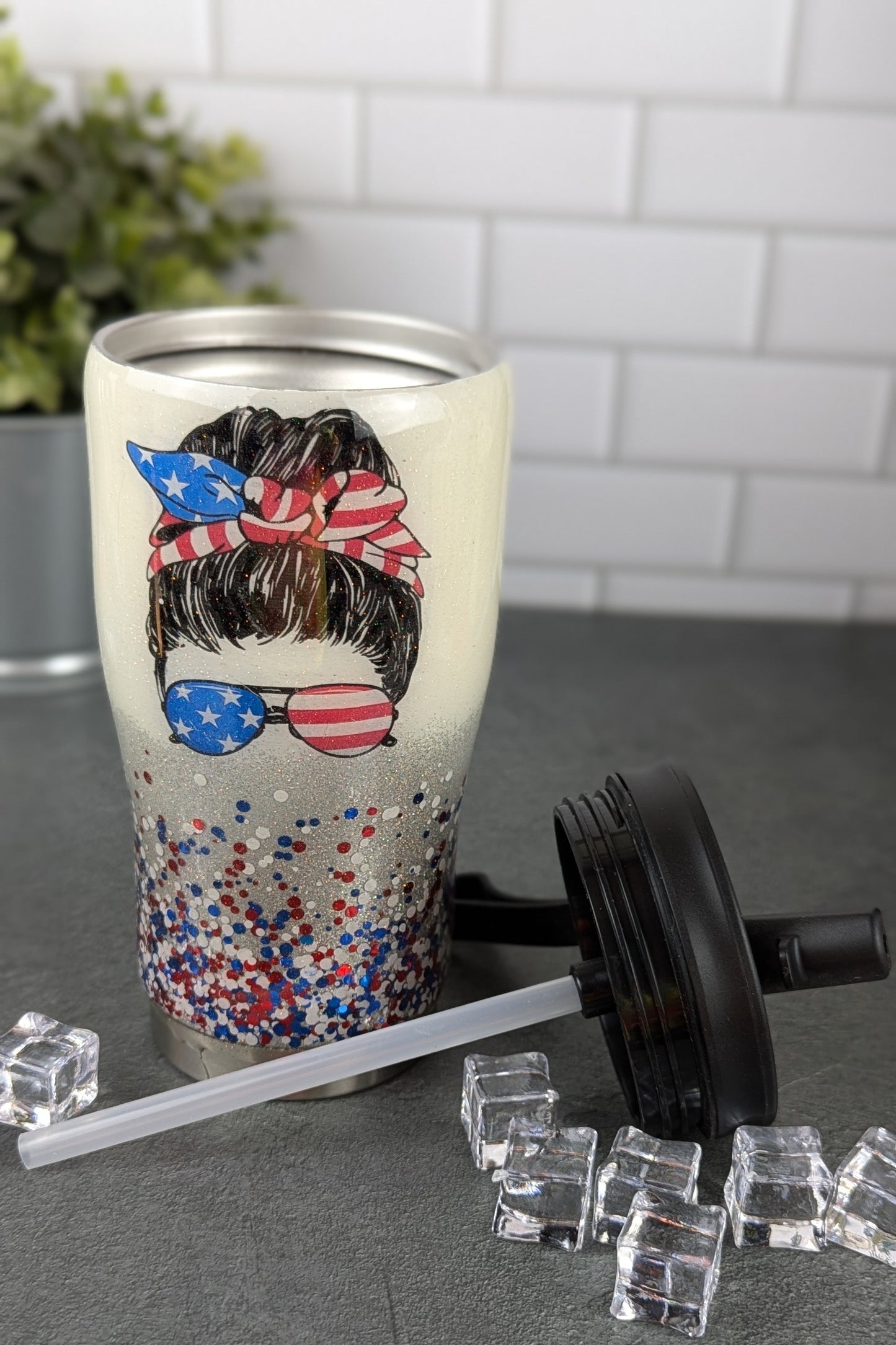 America Messy Bun 20 oz Tumbler