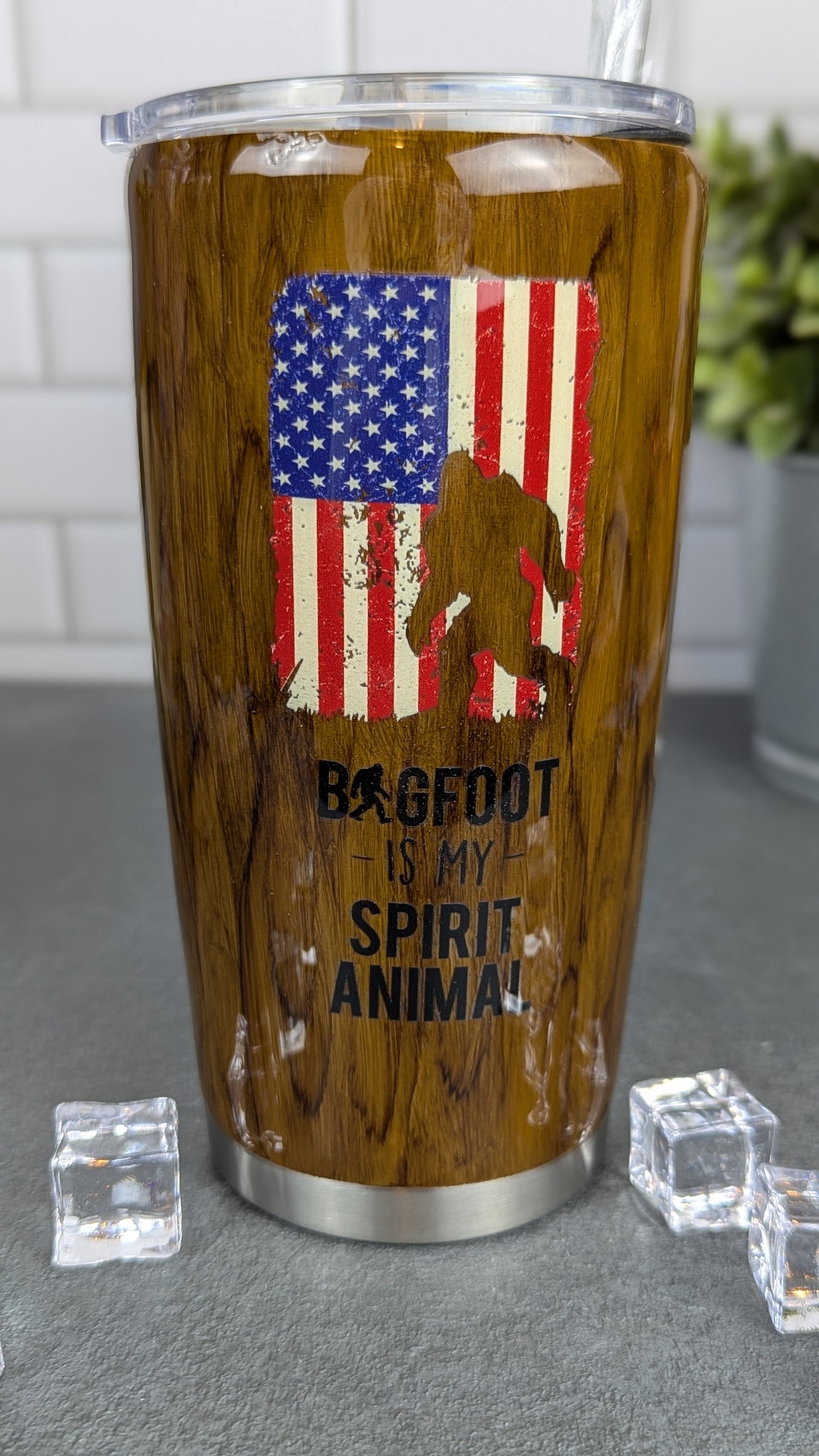 Big Foot w/Flag Woodgrain 20 oz Tumbler
