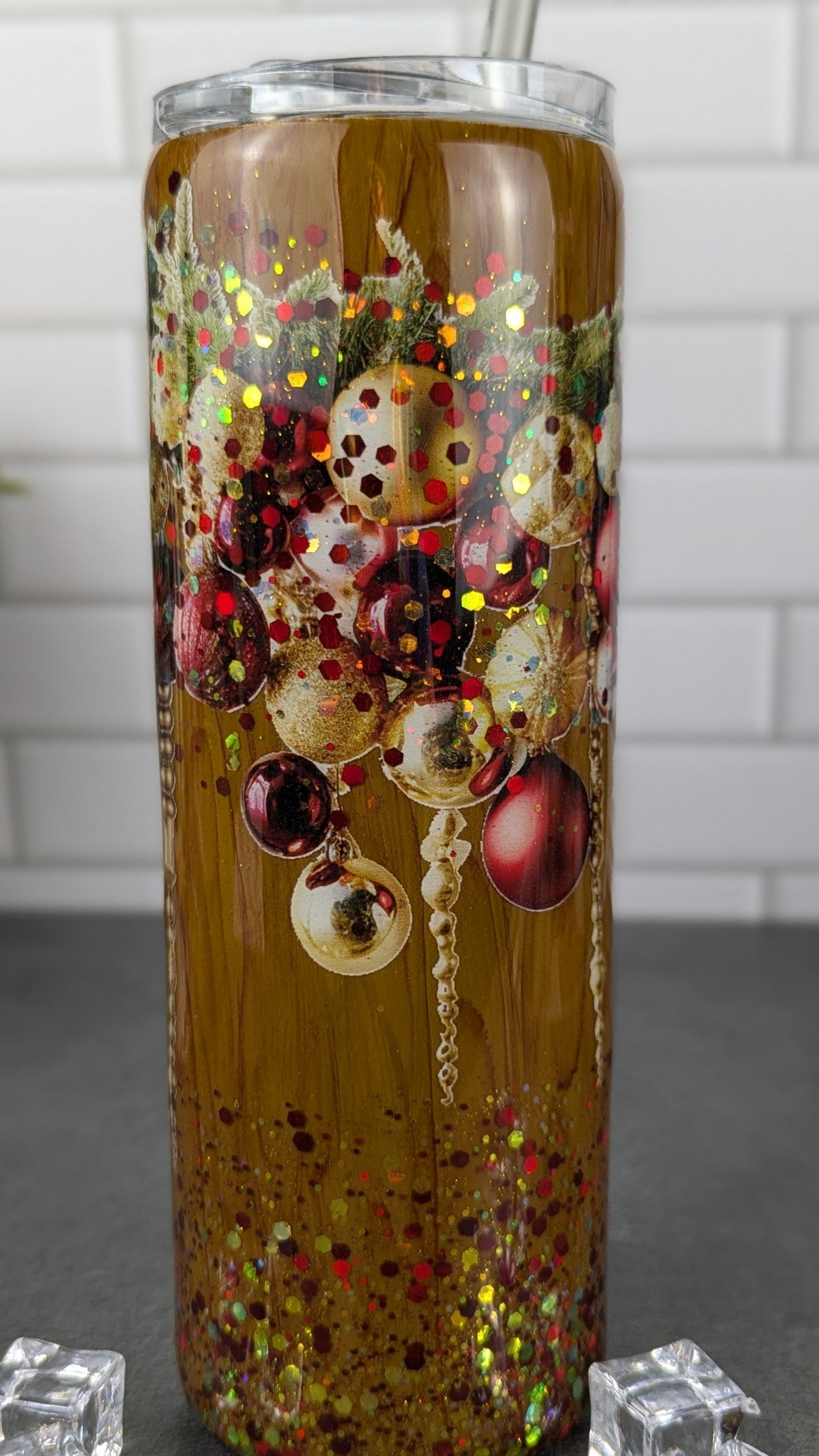 Christmas Garland & Ornament Woodgrain 20 oz Tumbler